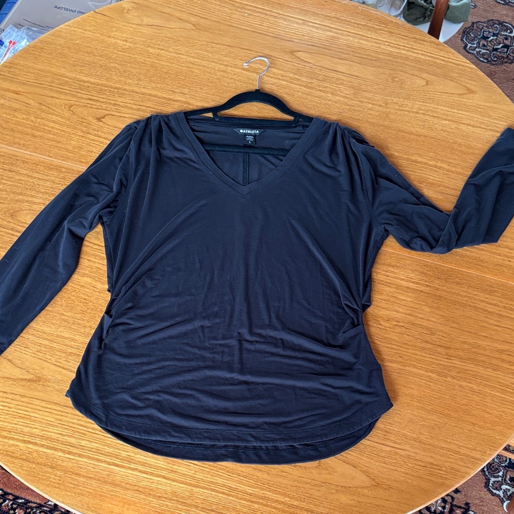 Athleta Charcoal Long Sleeve V-Neck Top.